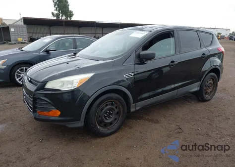 2013 Ford Escape S из США, поврежденный, VIN 1FMCU0F71DUB96837